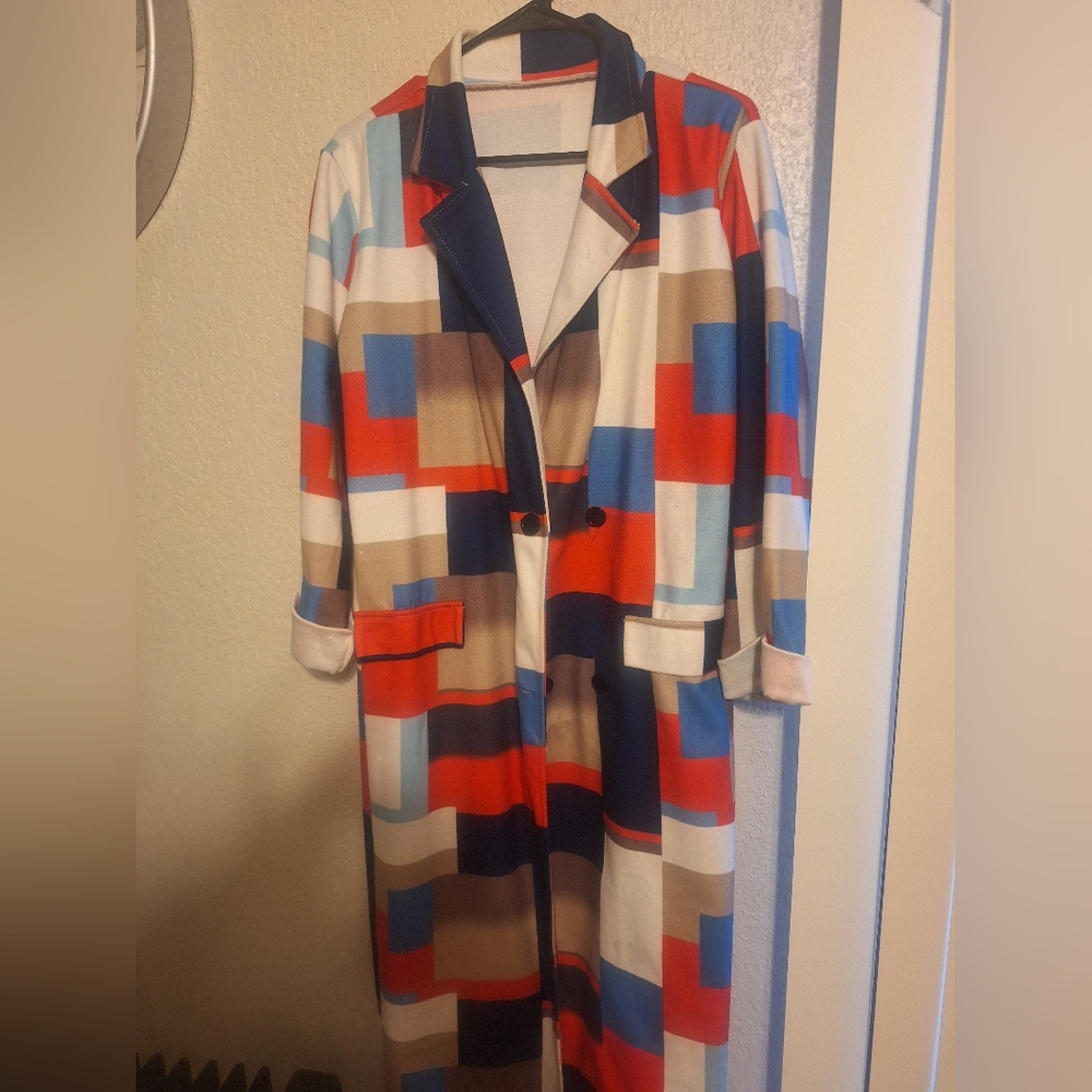 Vibrant Geometric Patterned Coat - Picture 2 of 3